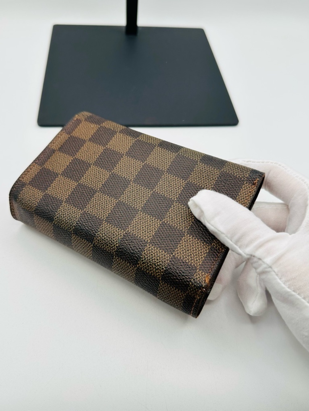 Louis Vuitton Damier Tri fold Wallet - Picture 4 of 14